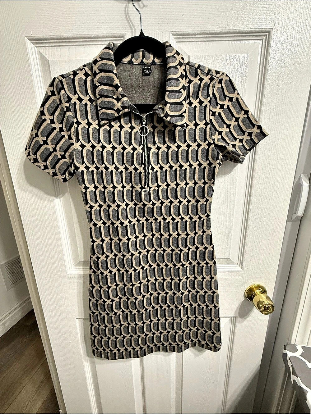 SHEIN Geometric Zip Mini Dress in Black & Gray Size Small
